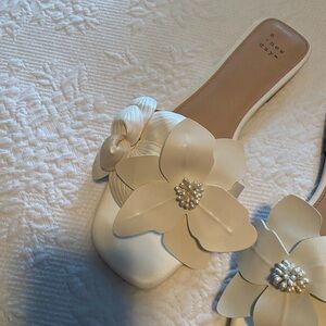 a new day Cream Floral Slide Mules
